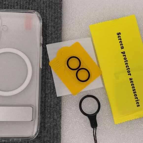 Magnetic Clear Case for iPhone 16, MagSafe Compatible Anti-Yellow. Transparent. - Picture 8 of 9